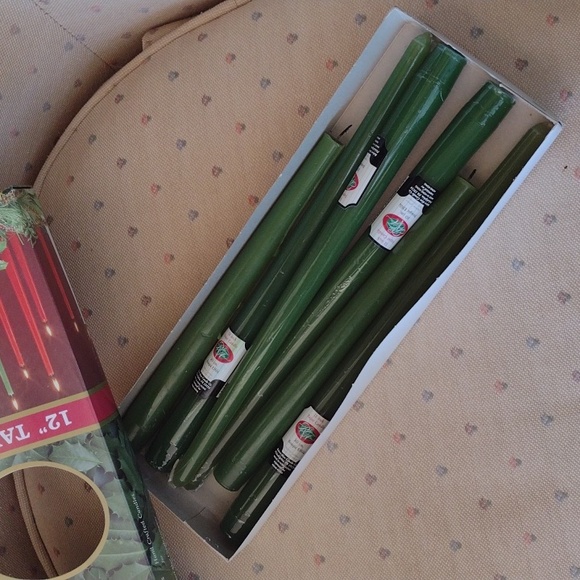 Robert Alan Candle Company 12" Tapers Candles Hunter Green - Picture 5 of 6